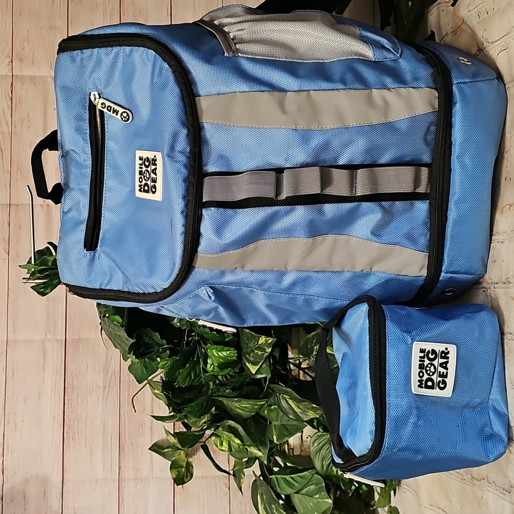 Mobile Dog Gear Blue Backpack and Lunch Bag Set